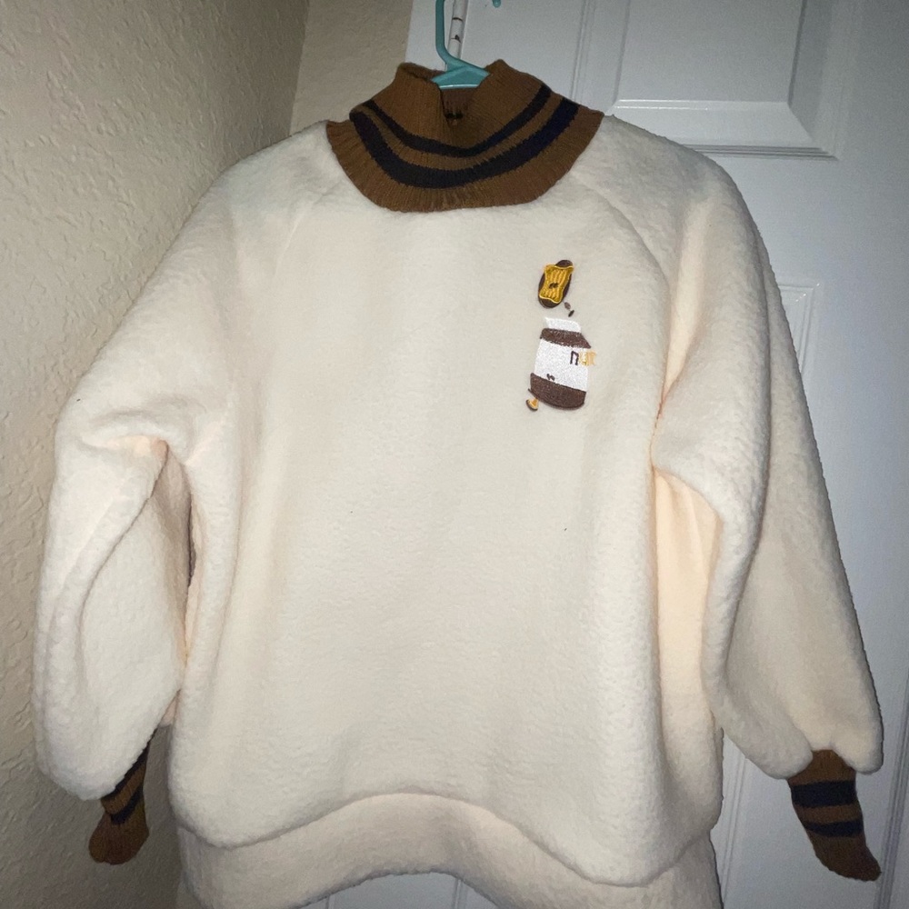 Women’s pullover